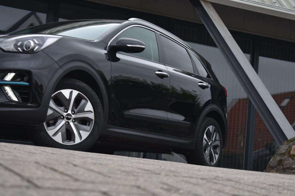 Kia E-niro edition 64 kwh soh 100% | stoelverwarming | nap | camera | stuur