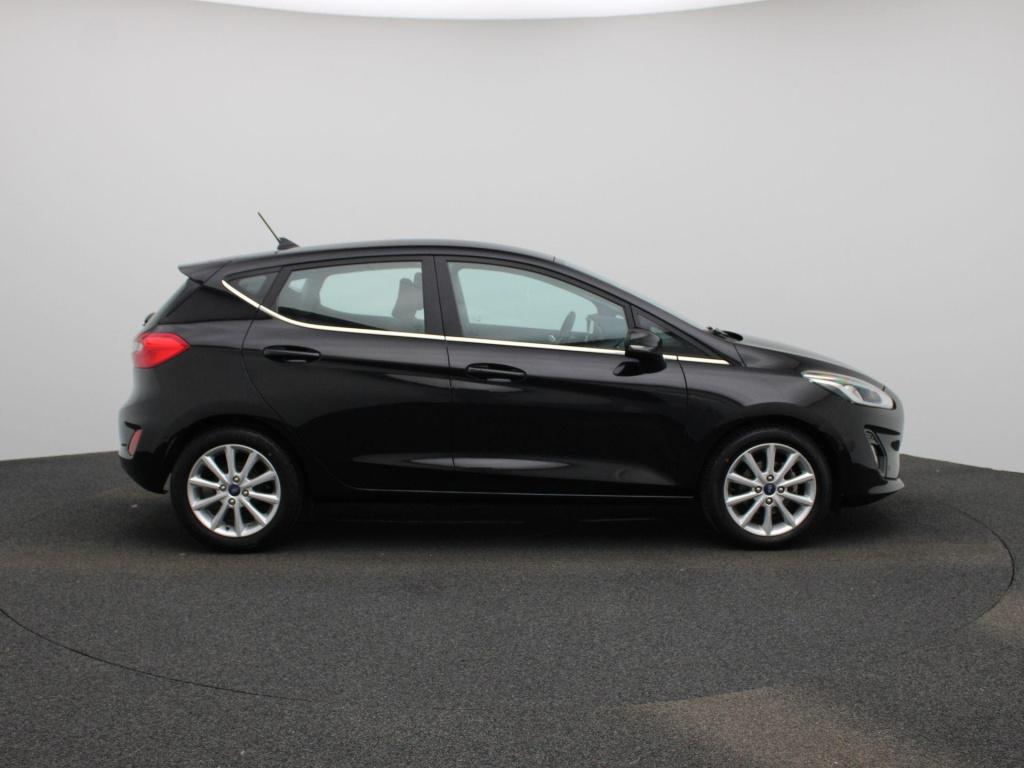 Ford Fiesta 1.0 ecoboost titanium | automaat | winterpack | stoel/stuur ver