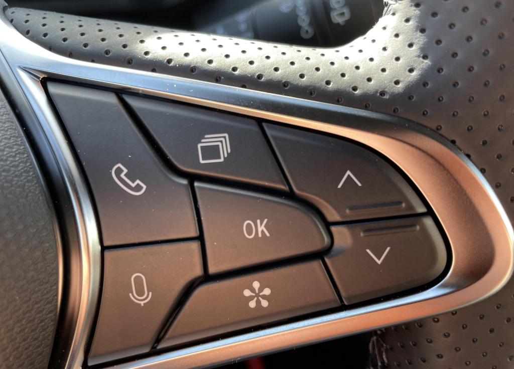 Renault Captur 1.8 e-tech full hybrid 160 techno - two-tone kleurstelling /