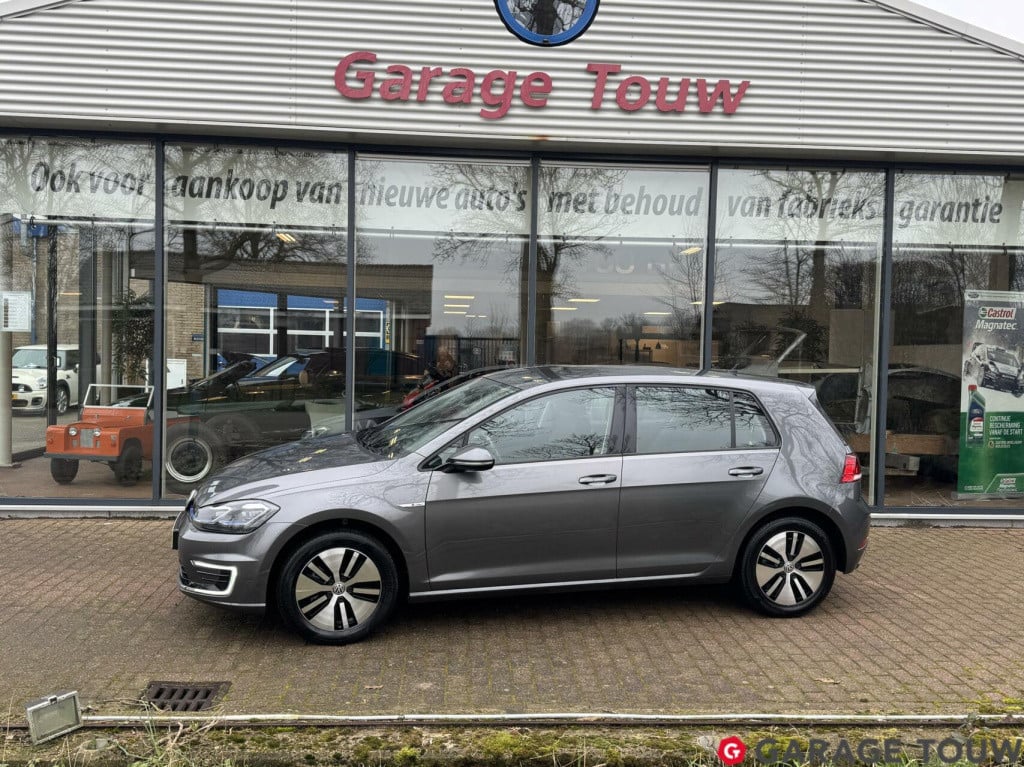 Volkswagen E-golf e-dition 35,8 kwh warmtepomp