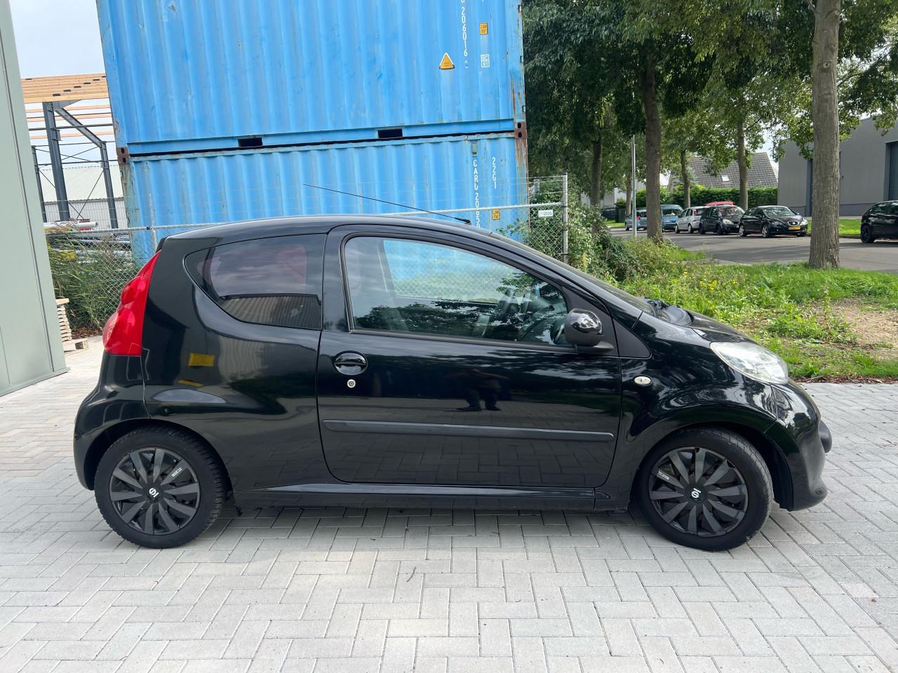 Peugeot 107 -1.0-12V XR 126.954km Jaar Apk