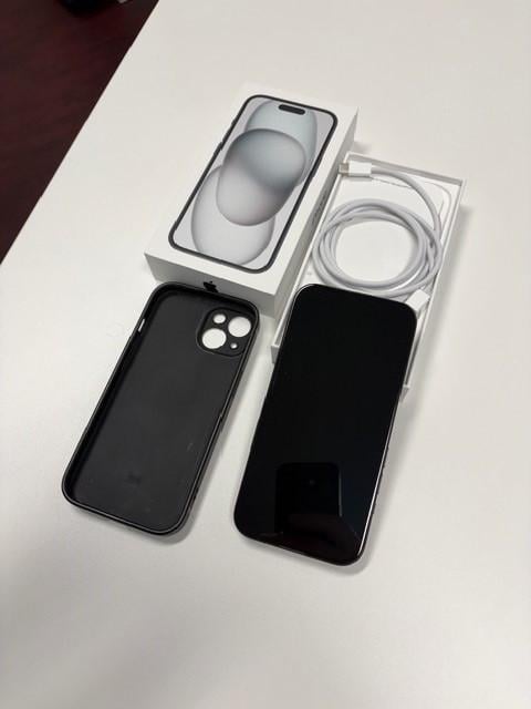 IPhone 15 zwart 128GB zo goed als nieuw