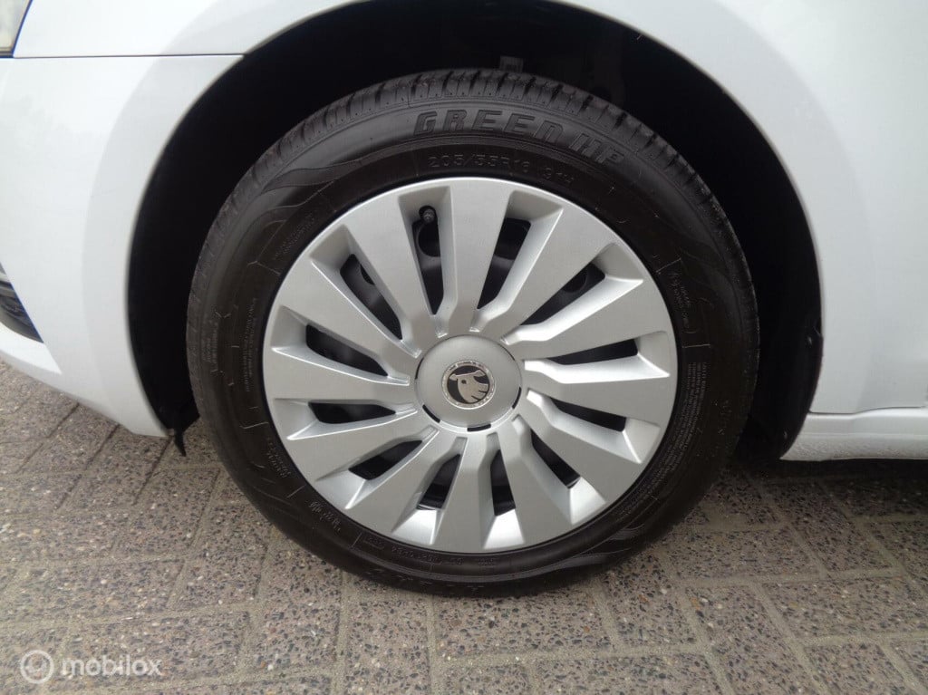 Skoda Octavia combi 1.0 tsi greentech ambition/automaat/airco/cruise/apple 