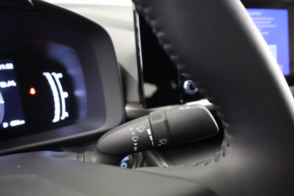 Toyota C-hr 1.8 hybrid 140 active