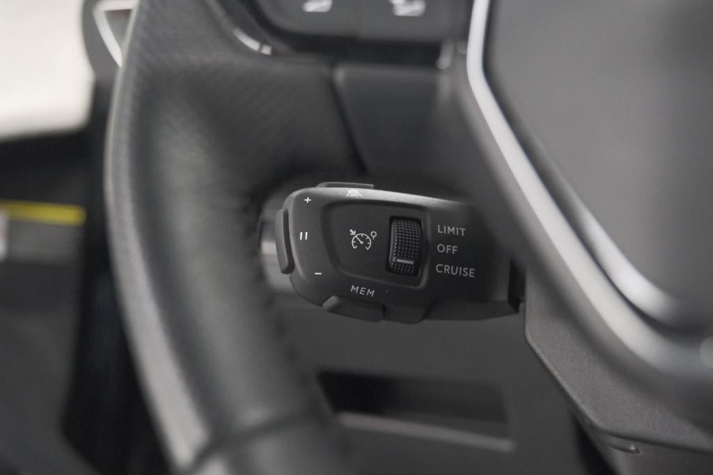 Peugeot 3008 puretech 130 eat8 gt | dodehoekdetectie | adaptieve cruise con