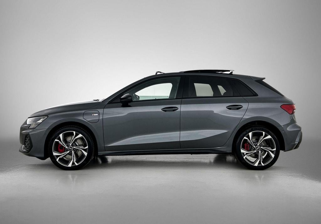 Audi A3 sportback 45 tfsi e s edition competition | automaat | panoramadak 