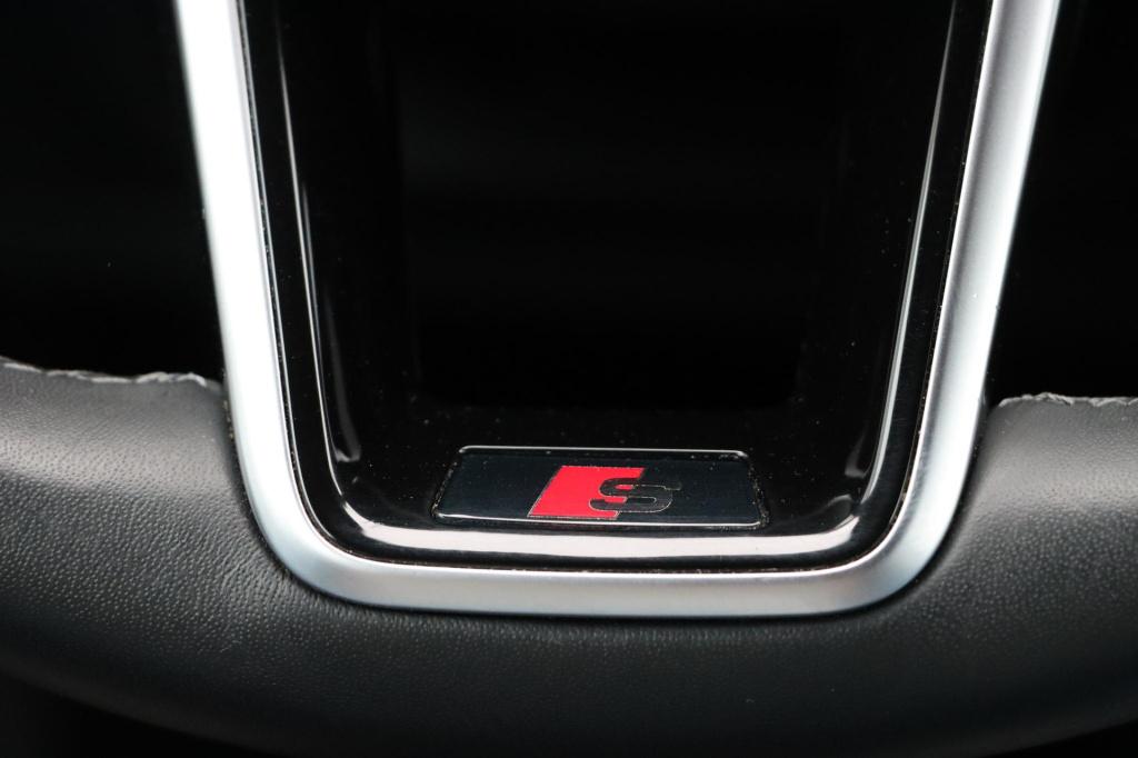 Audi Q8 E-tron 55 quattro s edition competition 115 kwh 408pk | soh 95,1%