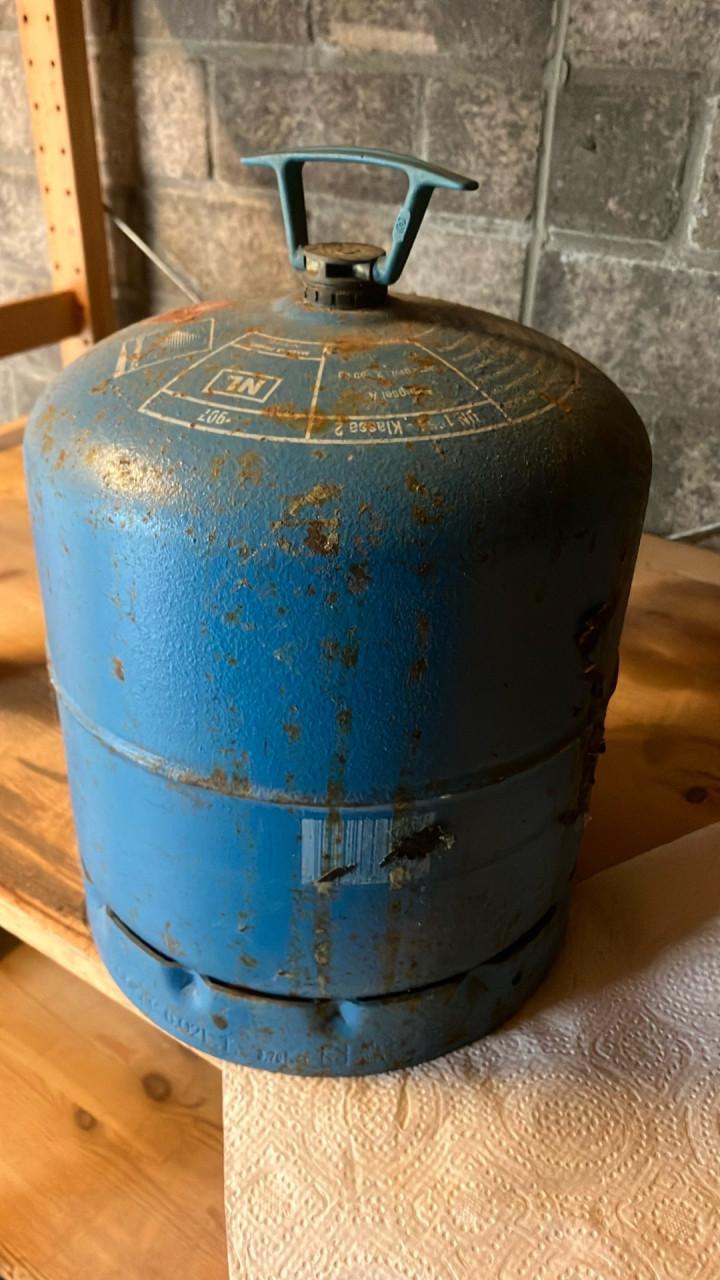 Campinggas. kook stel met tank half vol