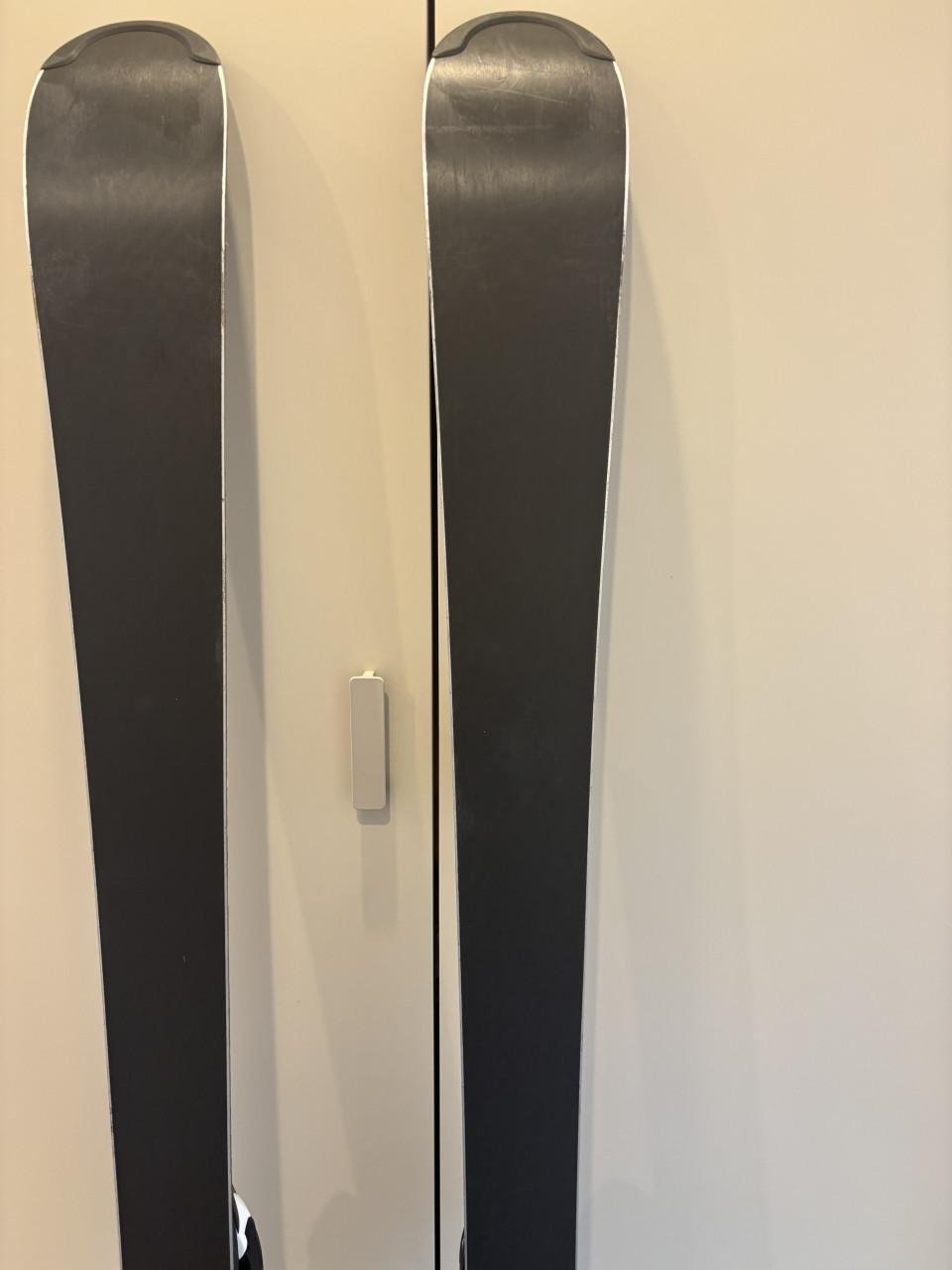 Atomic ski’s 171cm