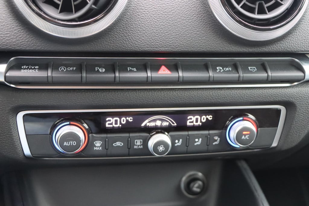 Audi A3 sportback 1.0 tfsi sport s line edition 115pk