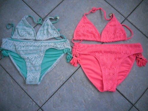 2 BIKINI`S GROEN S EN ORANJE M