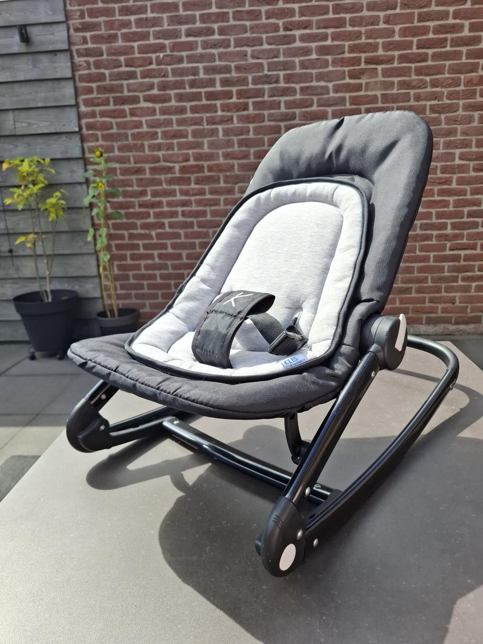 Kidsmill kinderstoel, wipstoel 'Kees', Woezel & Pip muziekmobiel en babygym