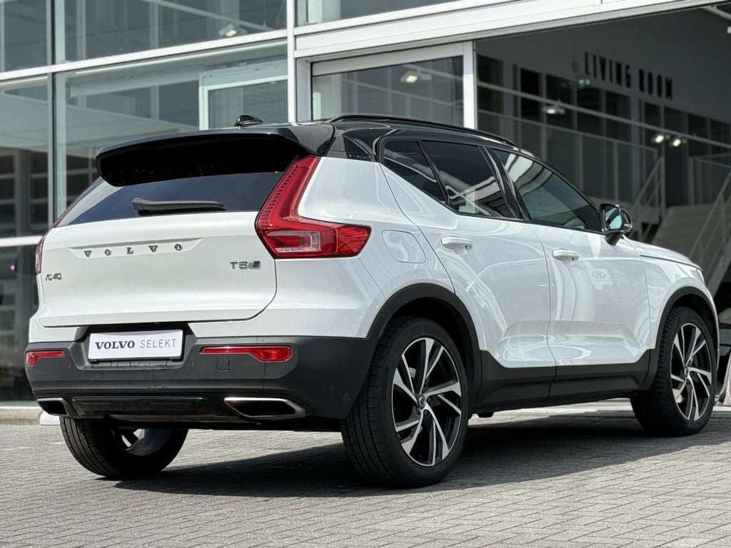 Volvo XC40 t5 262pk recharge r-design | panodak| adap.cruise| 360camera| el