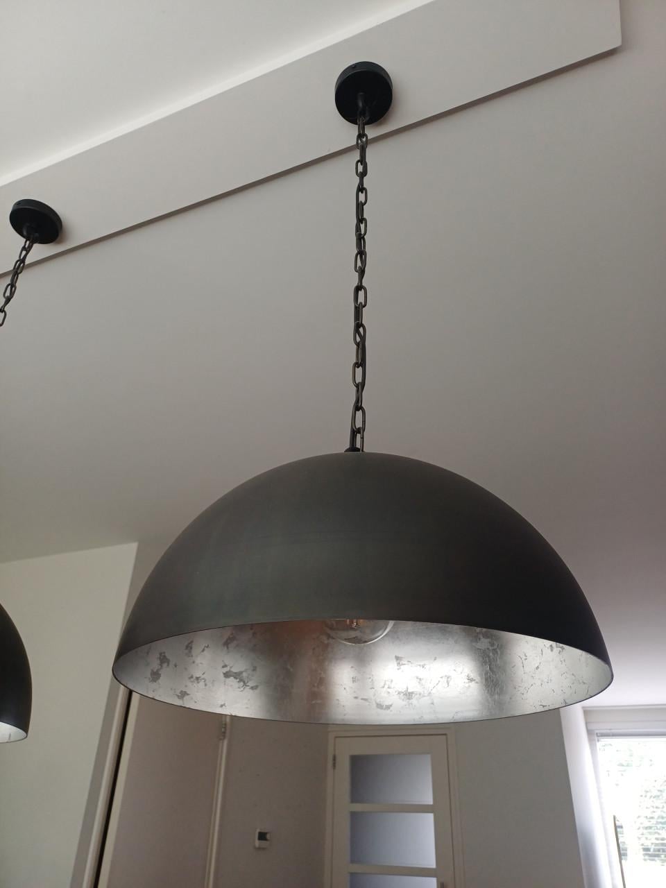 2 hanglampen metaal