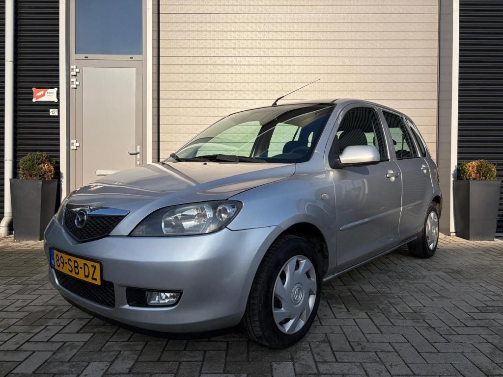 Mazda 2 1.4 touring/106.000 nap/apk/airco/nwe distributie/