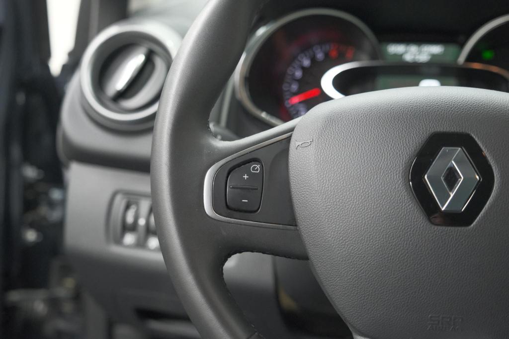 Renault Clio tce 90 limited | trekhaak | navigatie | parkeersensoren