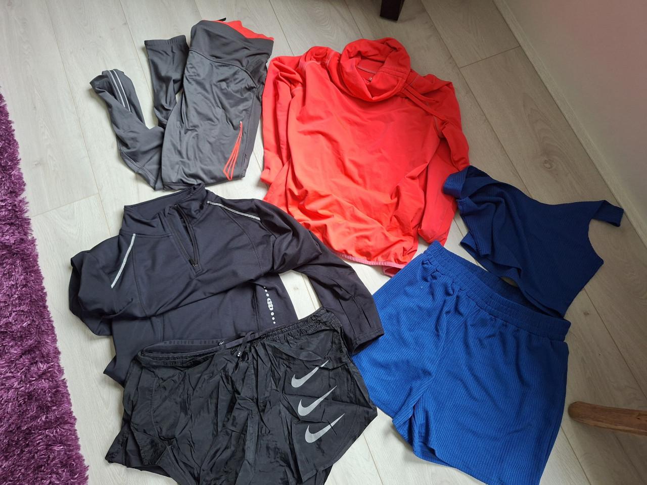 3 sport sets maat L