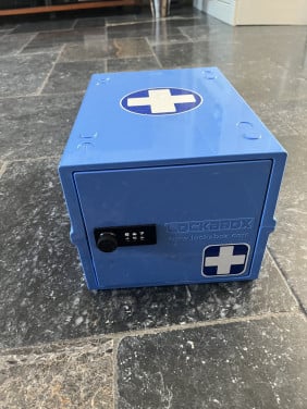 Afsluitbaar medicijnkastje