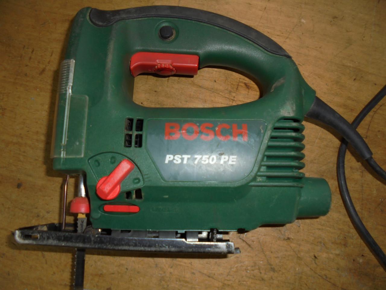 Bosch decoupeerzaag PST 750PE