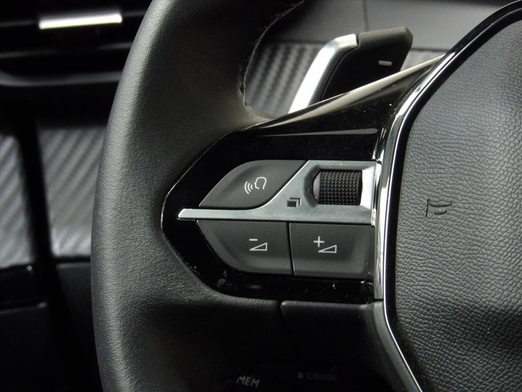 Peugeot 2008 1.2 puretech 130pk allure
