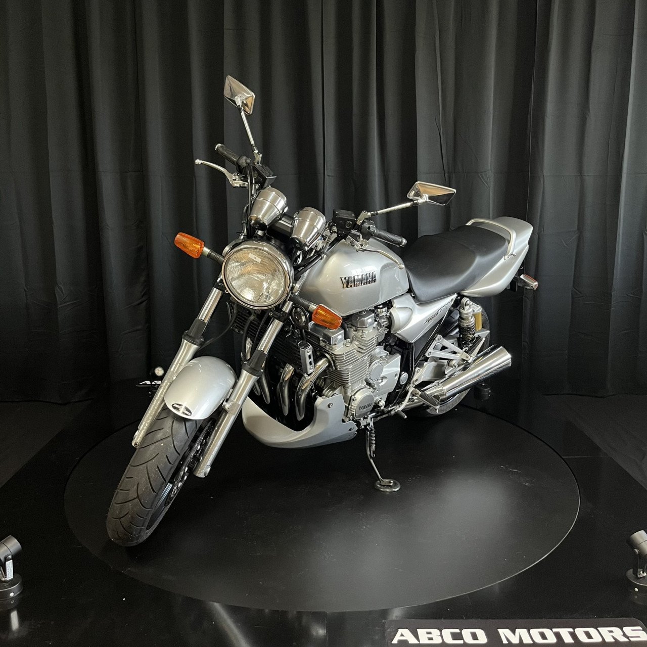 Yamaha XJR1300