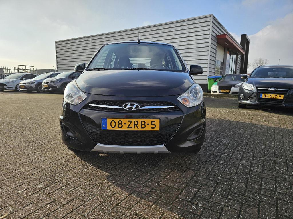 Hyundai I 10 1.0 pro lage kilometerstand! van 1e eigenaar.