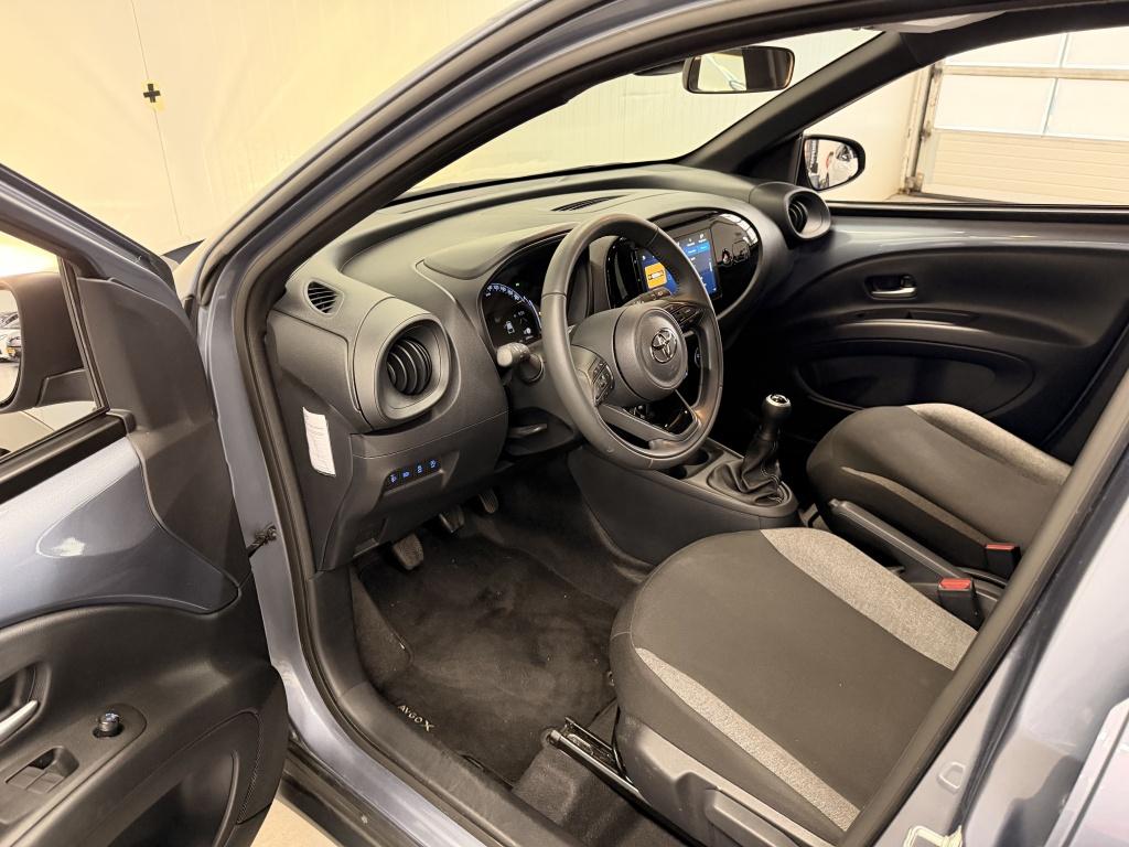 Toyota Aygo x 1.0 vvt-i mt play| camera| carplay| airco