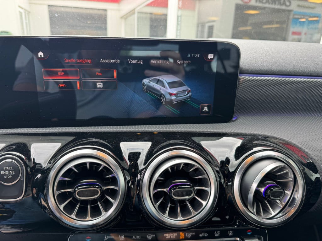 Mercedes-Benz A-Klasse 250 e business solution luxury limited