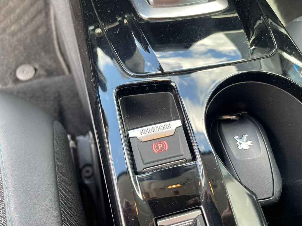 Peugeot 208 ev active 50 kwh automaat| de enige peugeot die geen olie verbr