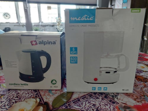 Te koop zgan waterkoker en koffiezetapparaat voor camping