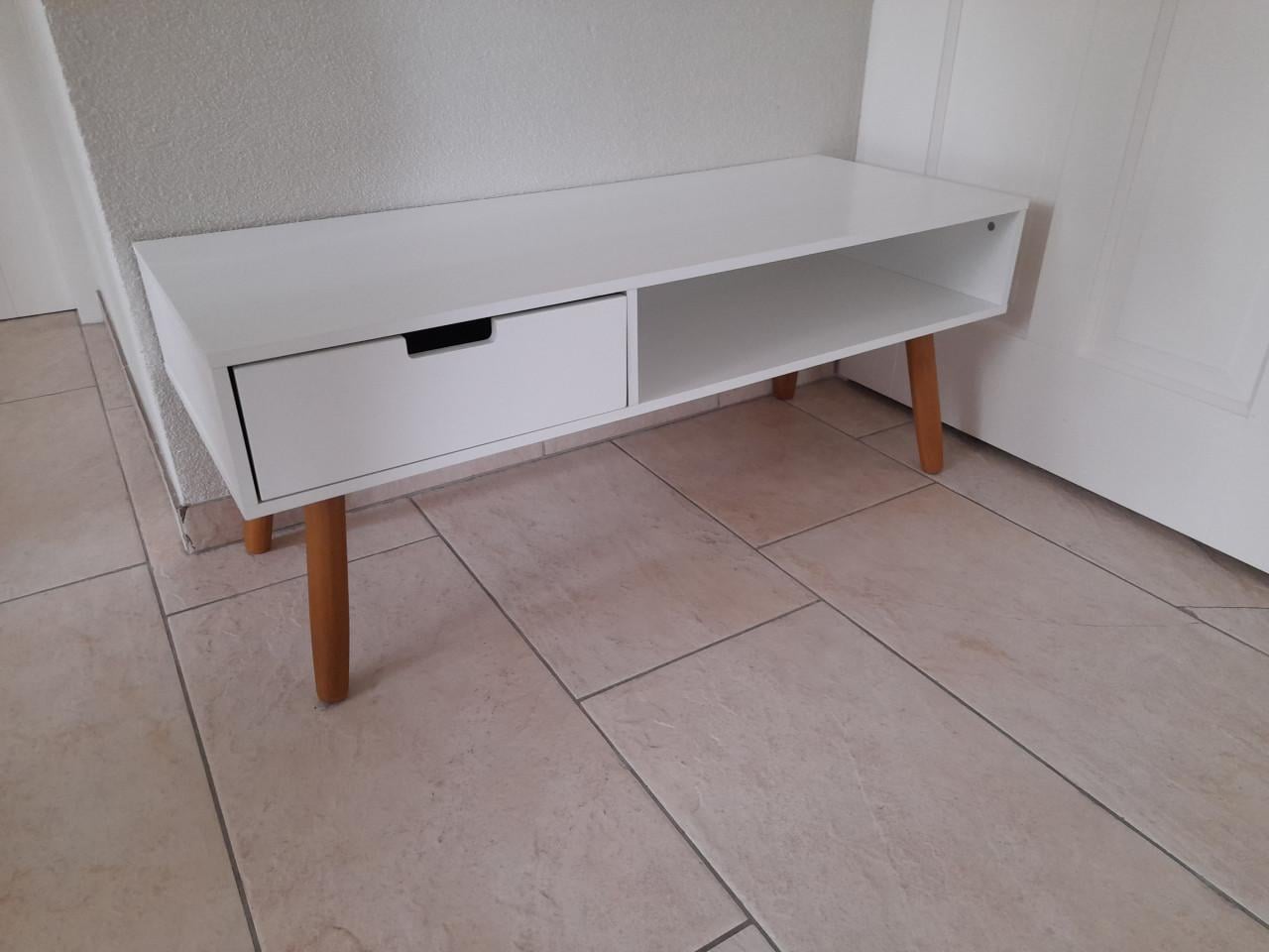 TV kastje 40 x 100 x 40H (in goede nette staat )