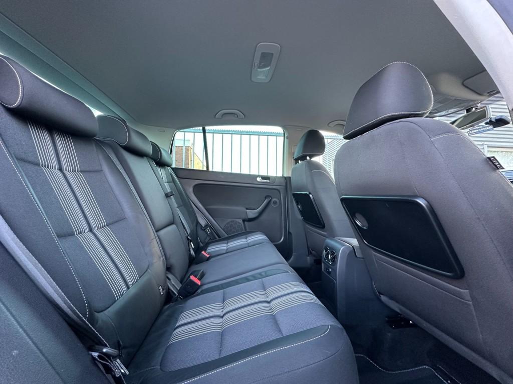 Volkswagen Golf Plus 1.2 tsi match automaat trekhaak cruise control pdc voo