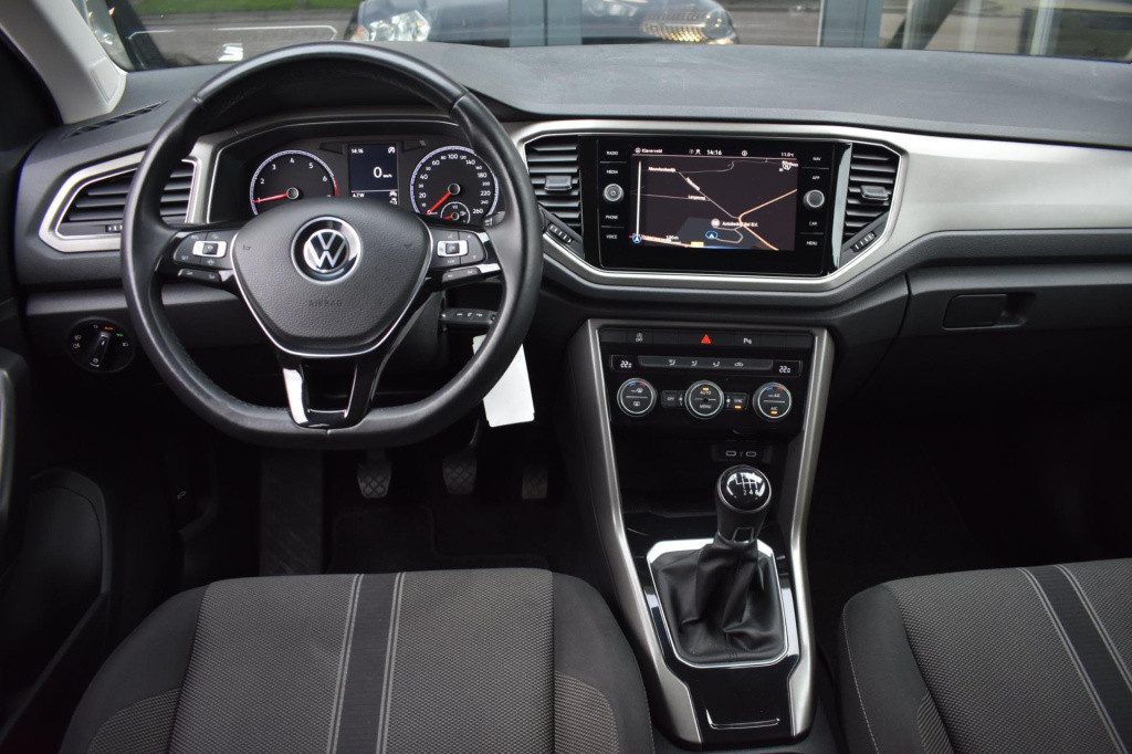 Volkswagen T-roc 1.0 tsi style | apple carplay | navigatie | adaptieve crui
