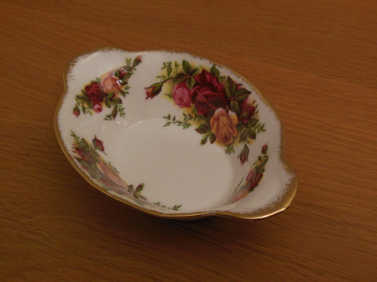 Sierlijk schaaltje van Royal Albert