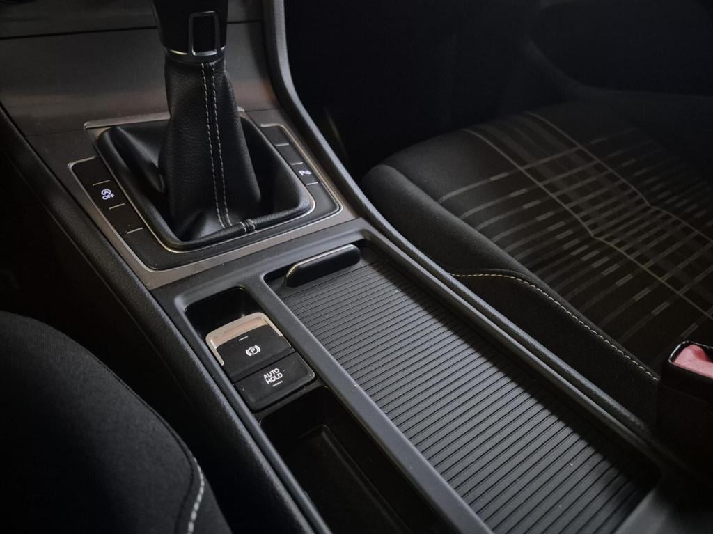 Volkswagen Golf 1.2 tsi lounge bluemotion / 5-deurs / cruise control / stoe