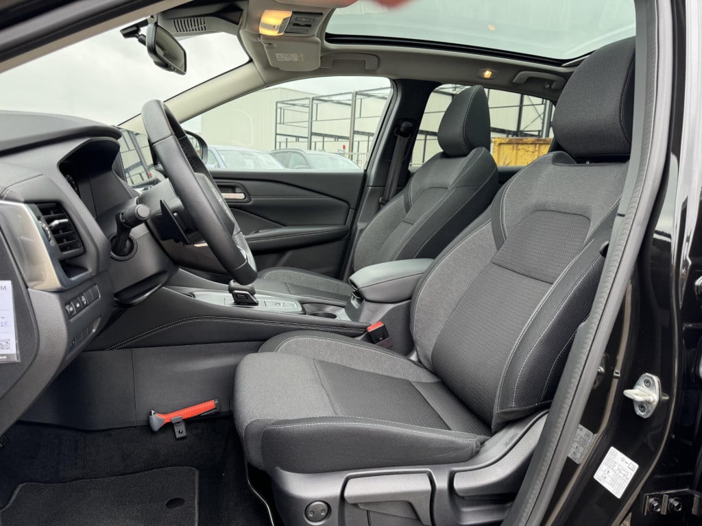 Nissan Qashqai 1.3 mhev xtronic n-connecta design pack | trekhaak | panoram