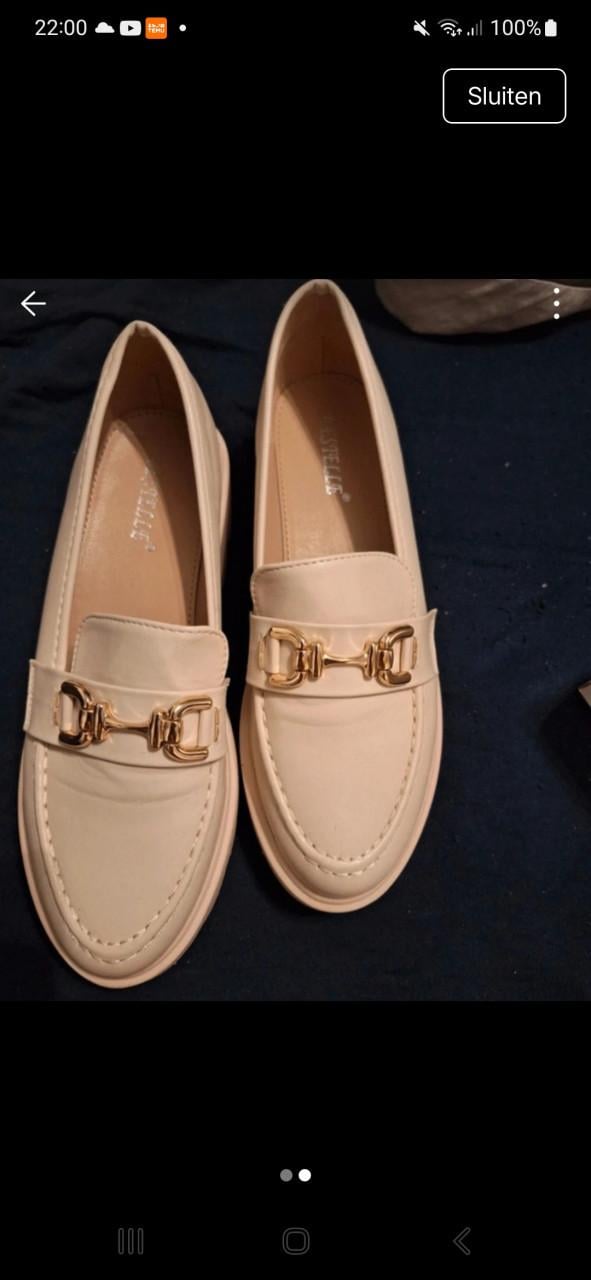 Nieuwe schoenen maat 40