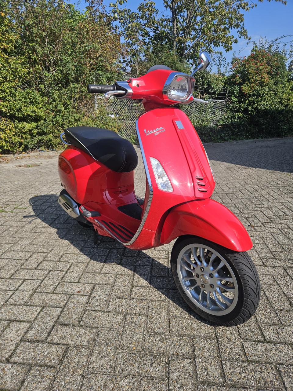 Te koop vespa sprint 2019