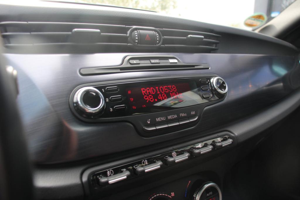 Alfa Romeo Giulietta 1.4 turbo turismo -170 pk - trekhaak - panoramadak - p