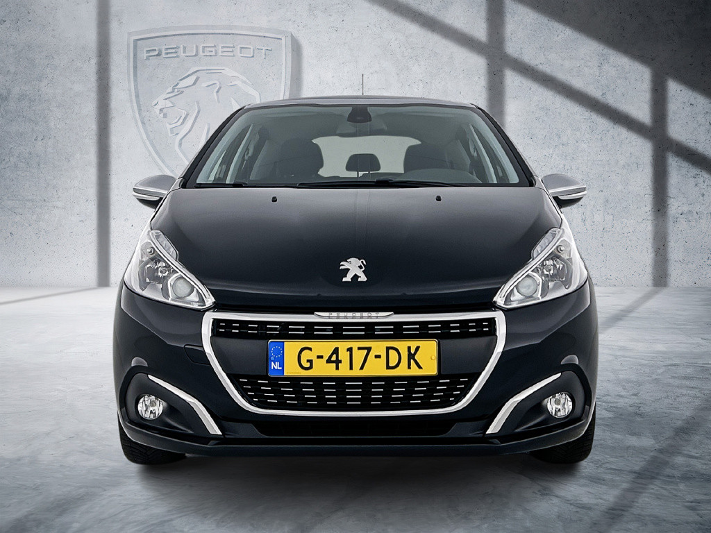 Peugeot 208 110pk automaat allure | rijklaar | panoramadak | navi | achteru