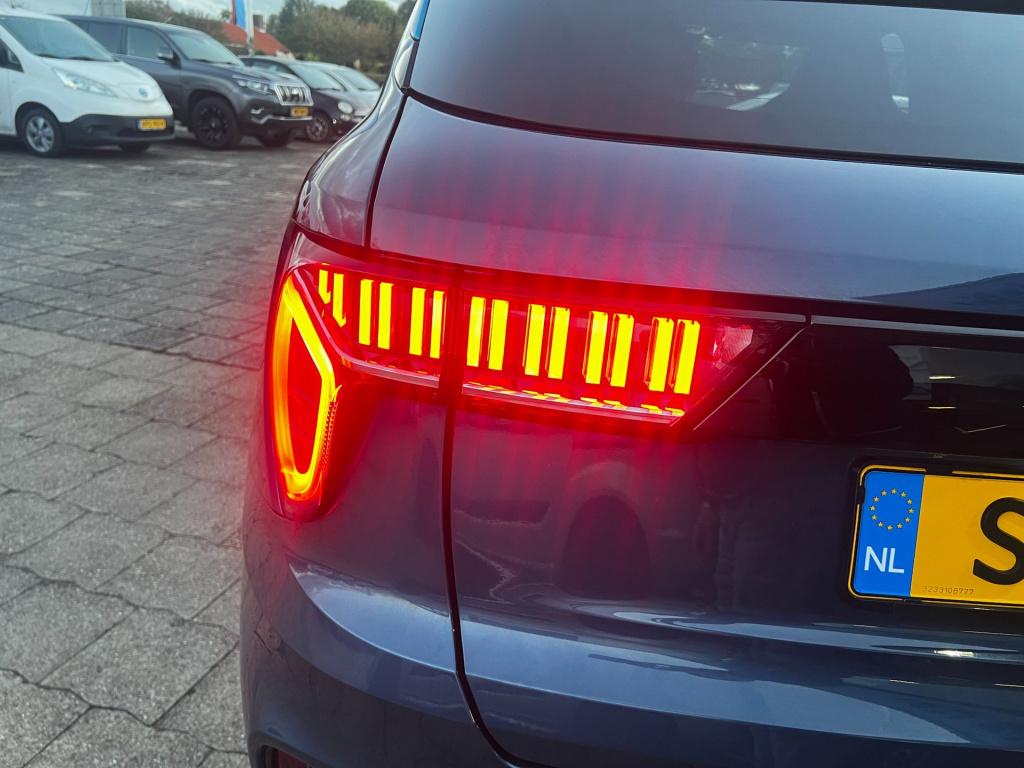 Lynk & Co 01 1.5 phev 261pk/facelift my23/360 camera/panodak enz..