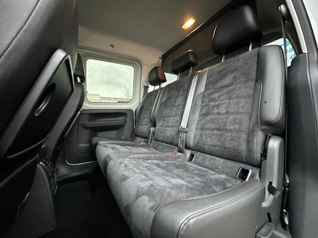 Volkswagen Caddy 1.4 tsi highline 5-pers. led camera trekhaak navi