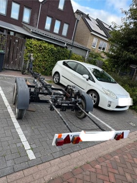 Riba kantelbare boottrailer – geremd, tandemas 1200+1400 kg