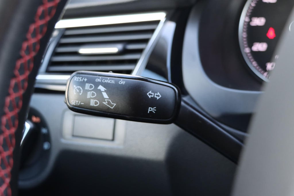 Seat Toledo 1.4 tsi fr connect 125pk dsg7