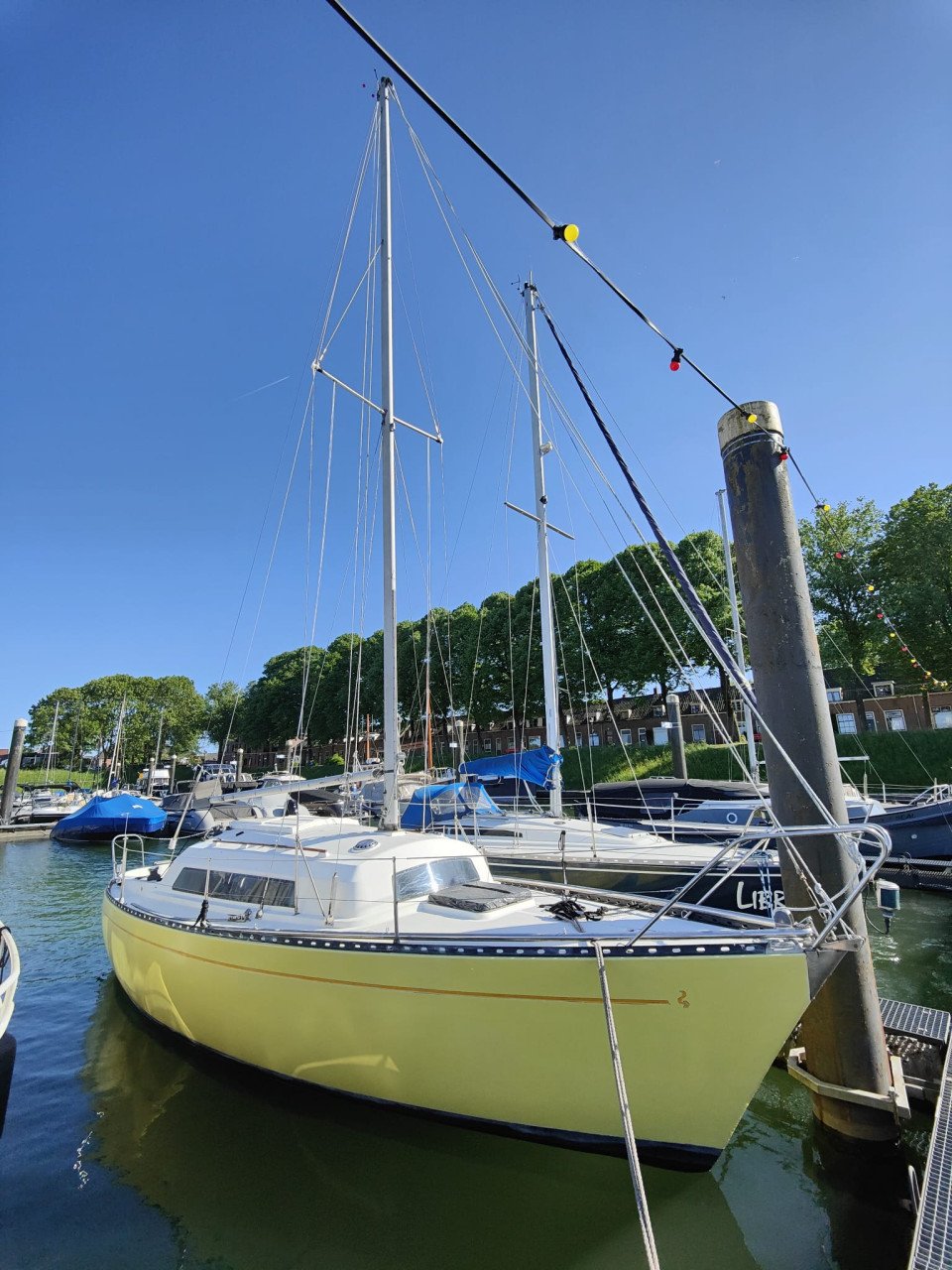STURGEON 28 KAJUIT ZEILBOOT