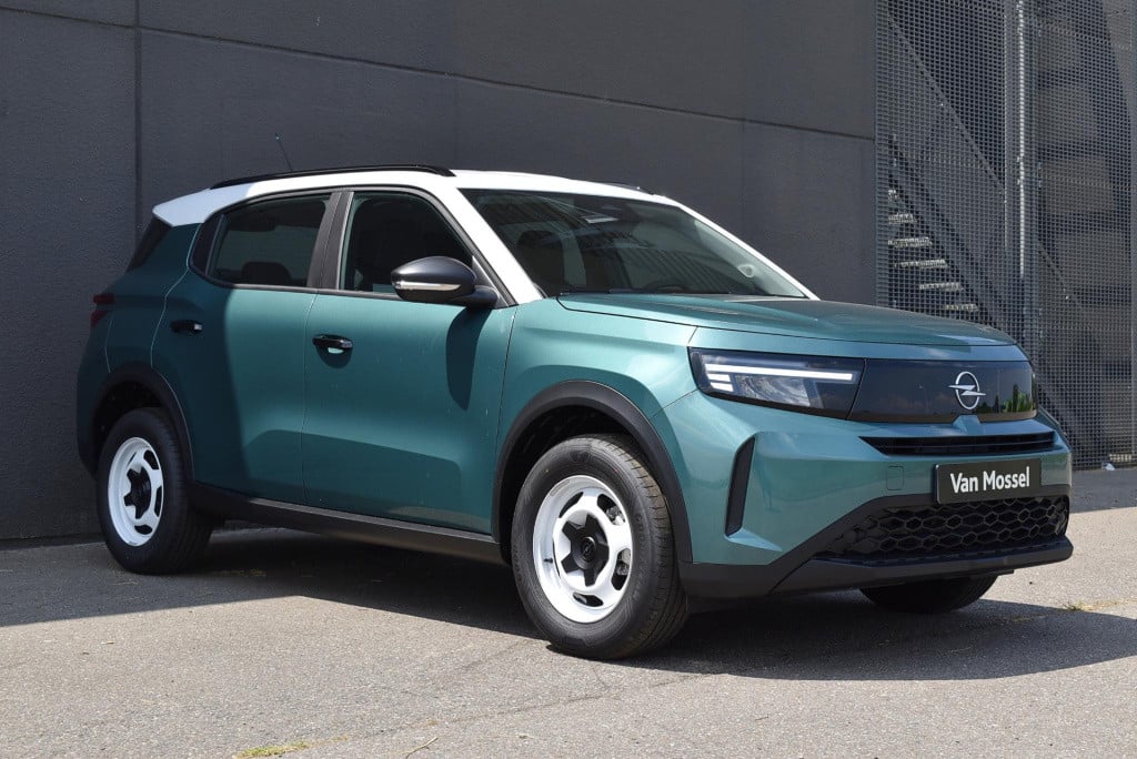 Opel Frontera 1.2 turbo hybrid edition || € 1750,- van mossel voorraadvoord