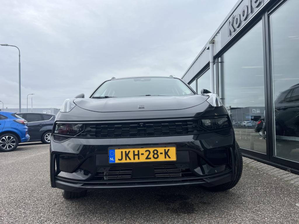 Lynk & Co 01 1.5 261pk plug in hybrid , black edition , zwarte velgen , pan