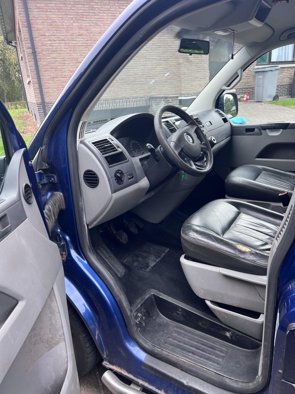 Te koop aangeboden: Volkswagen Transporter T5 2.5 TDI uit 2008
