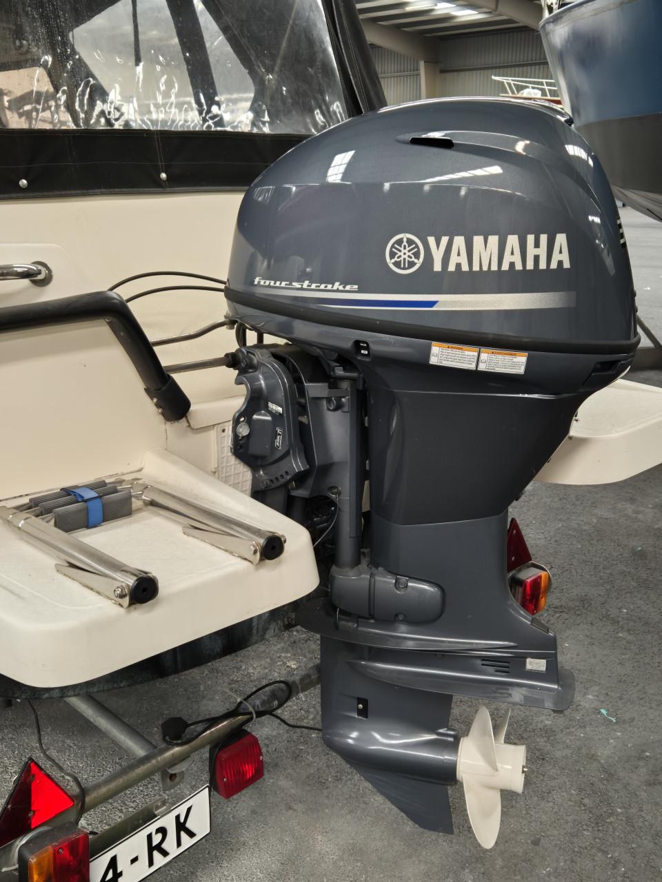 Boot - Verano 520 Cabine (2011)