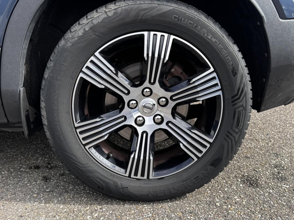 Volvo XC40 2.0 t4 inscription automaat | leer | 19'' lmv | trekhaak